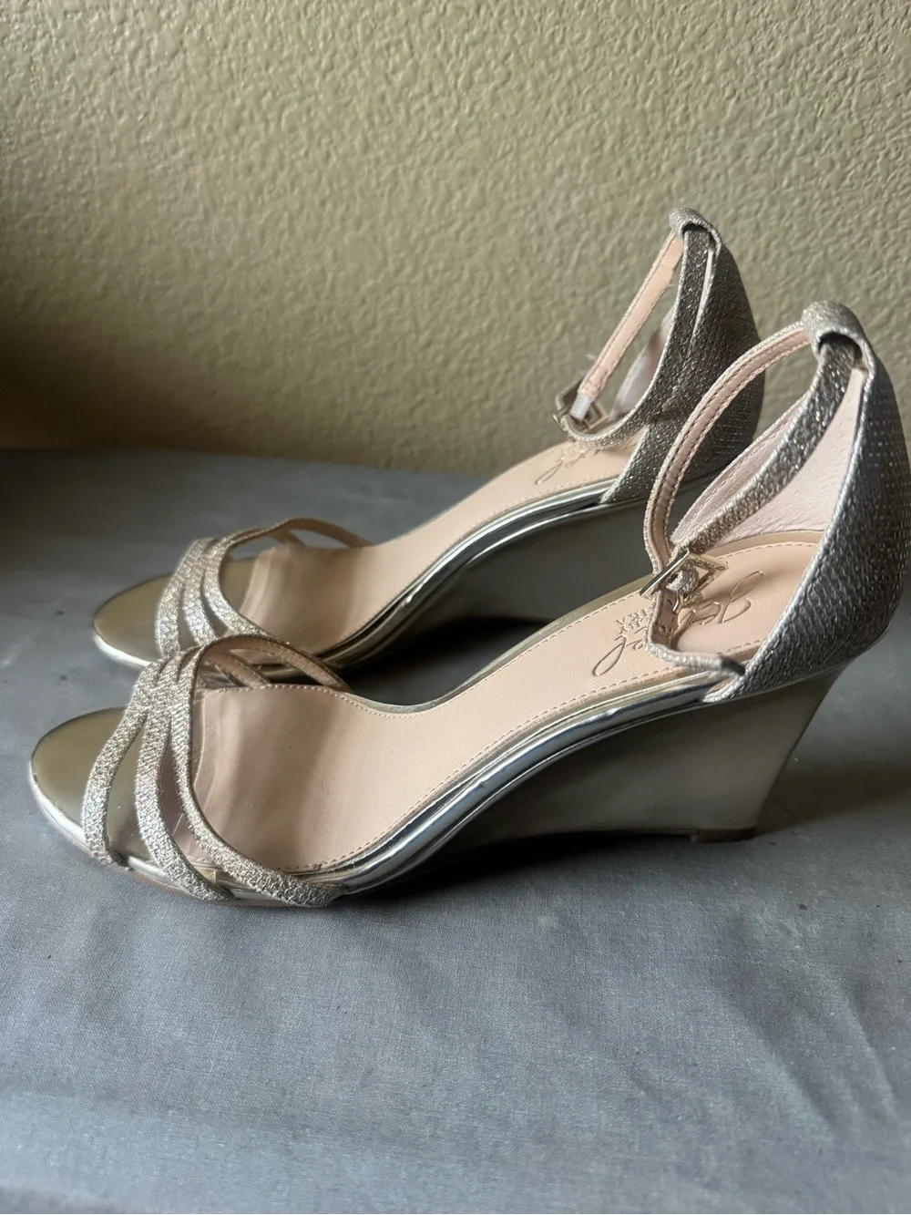Jewel Badgley Mischka Gold Glitter Ankle-Tie Wedge Sandals